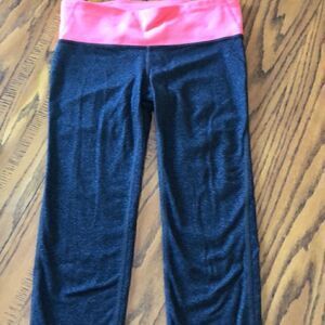 Gap Fit women’s XS capri work out pants